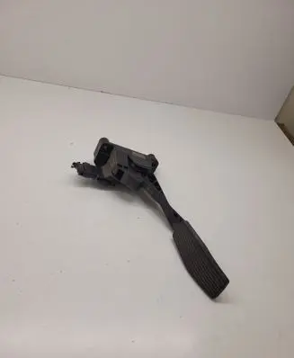 Opel Zafira A Accelerator throttle pedal 90581208AQ 0281002298