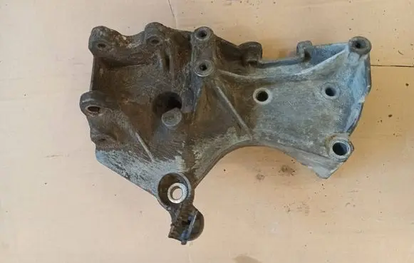 Renault Kangoo I Generator/alternator bracket 7700273712
