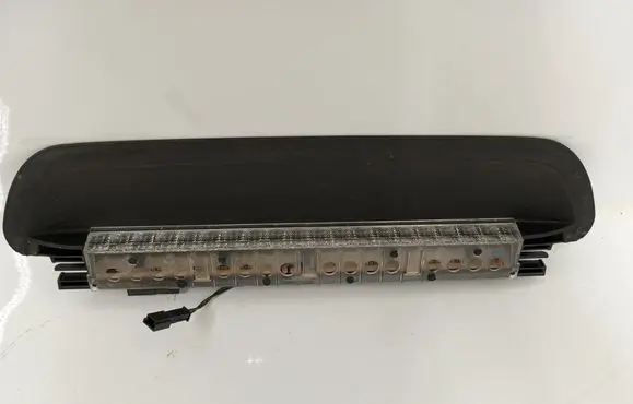 BMW 5 E60 E61 Third/center stoplight 6927017 021561