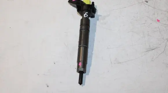Mercedes-Benz E W211 Fuel injector A6420701987 0445115076