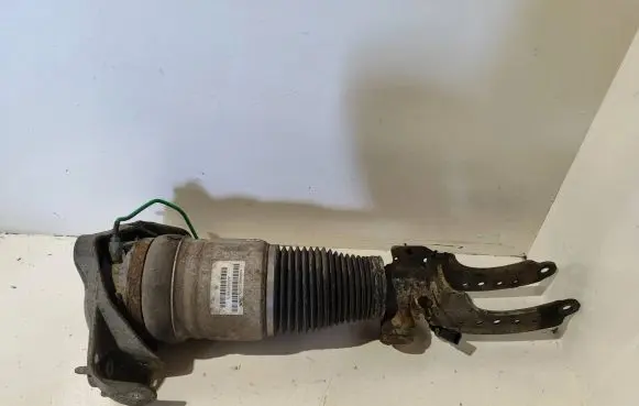 Volkswagen Touareg I Air suspension front shock absorber 7L6412022AF