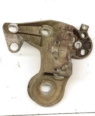 Audi A4 S4 B7 8E 8H Engine mounting bracket 8E0199352F