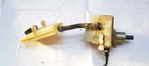 Ford Focus Master brake cylinder 03350886401