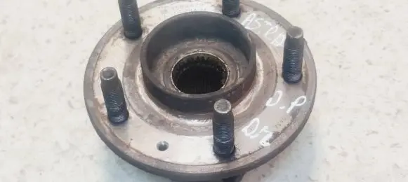 Opel Astra J Front wheel hub 13583479 GE28414