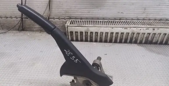 Mitsubishi Grandis Handbrake/parking brake lever assembly