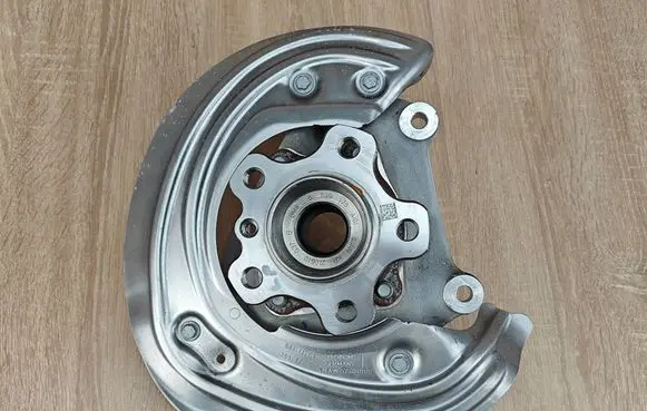 BMW 4 G22 G23 G24 G26 Front wheel hub spindle knuckle 6892509 6899175