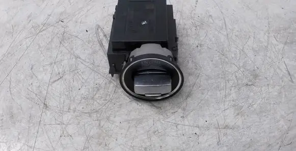 Volkswagen PASSAT B6 Ignition lock 3C0905843Q