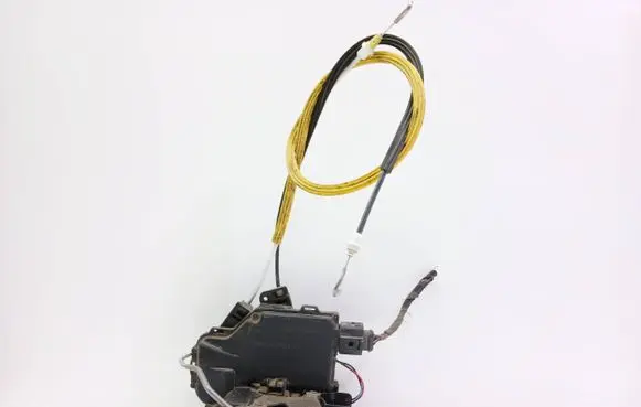 Audi A6 S6 C5 4B Front door lock