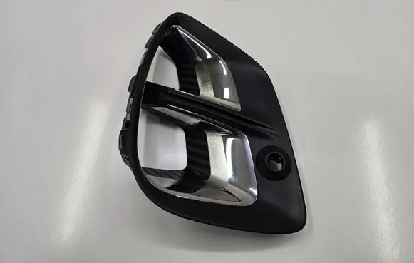 Renault Captur II Front bumper lower grill 261A31728R