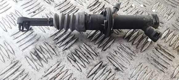 Renault Megane II Clutch master cylinder 8200151770