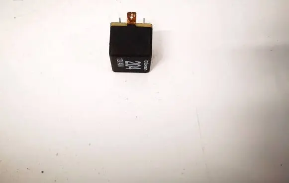 Audi 80 90 B3 Other relay 431951253H