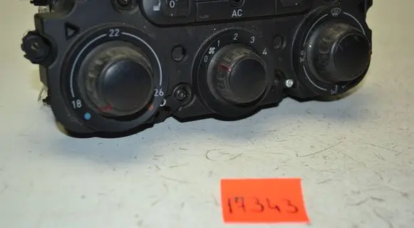 Seat Altea XL Climate control unit 5P1820045A 5HB00932502