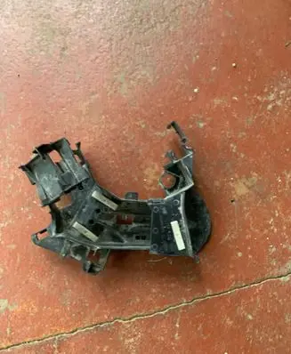 Volkswagen Golf VI Other engine bay part 1K0971615AA