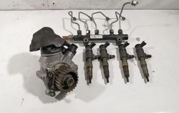 Ford C-MAX II Fuel injection system set 980477678000 0445010592 9811347280