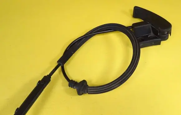 Audi A3 S3 8P Engine bonnet/hood lock release cable 8P0823535C 1H1823533