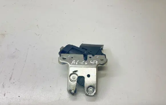 Audi A6 S6 C6 4F Tailgate/trunk/boot lock/catch/latch
