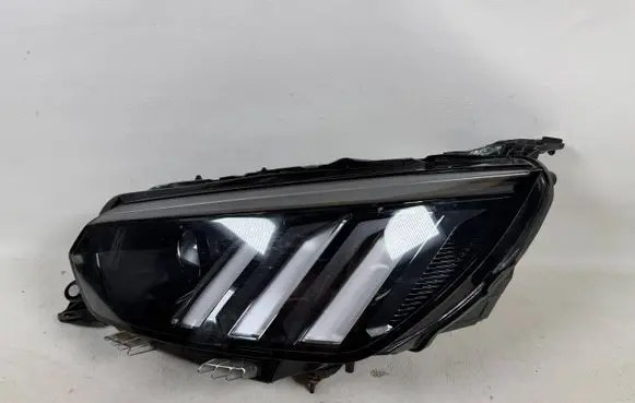 Peugeot 2008 II Headlight/headlamp 984164080