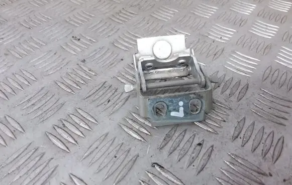 Ford Fiesta Tailgate/trunk/boot hinge