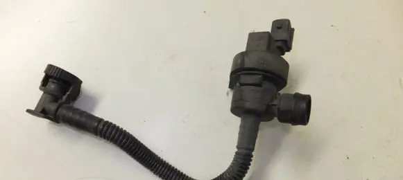 BMW 3 E90 E91 Vacuum valve 7512581 7530264