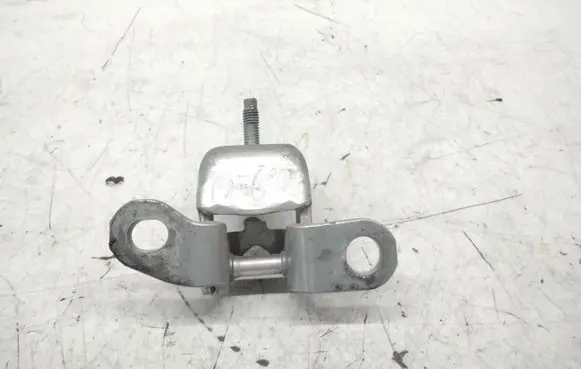 Honda FR-V Rear door lower hinge