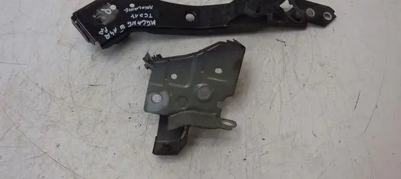 Renault Megane II Fender mounting bracket 6251206E