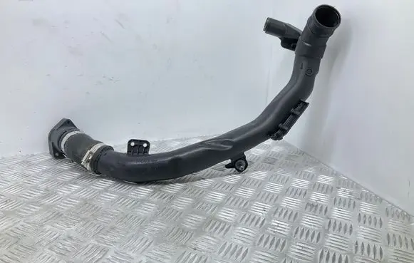 Skoda Yeti (5L) Intercooler hose/pipe 5N0145840G 5N0145828T 03L131111G
