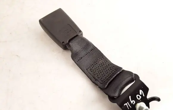 Fiat Croma Rear seatbelt buckle 33052842