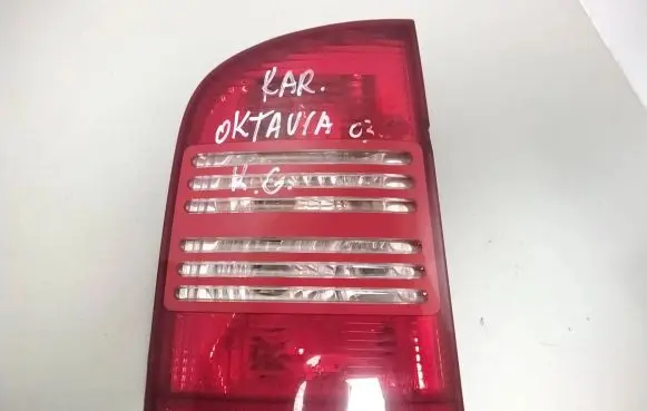 Skoda Octavia Mk1 (1U) Rear/tail lights 1U9945112B 1U9945096B 4U9945096B
