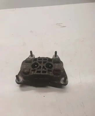 Audi A6 S6 C6 4F Engine mount vacuum valve 4F0399151
