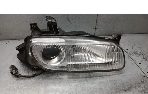 Mazda 323 F Front reflector 