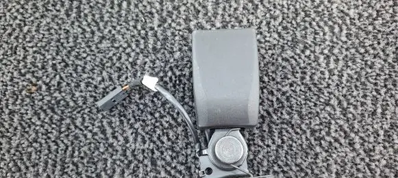 Porsche Macan (95B) Rear seatbelt buckle 95B857753A