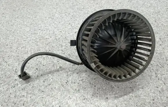 Volkswagen Transporter - Caravelle T4 Heater fan/blower 357819021