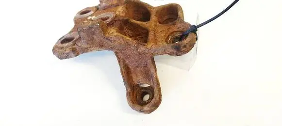 Toyota Aygo AB10 Engine mounting bracket 