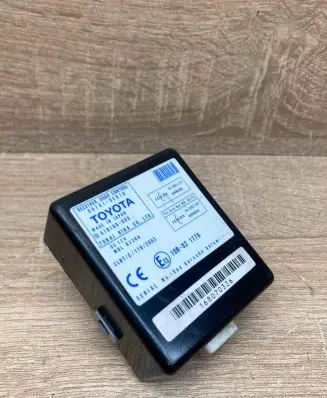 Toyota Corolla Verso AR10 Door control unit/module 897410F010 61B168000