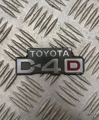 Toyota Avensis T220 Manufacturers badge/model letters 