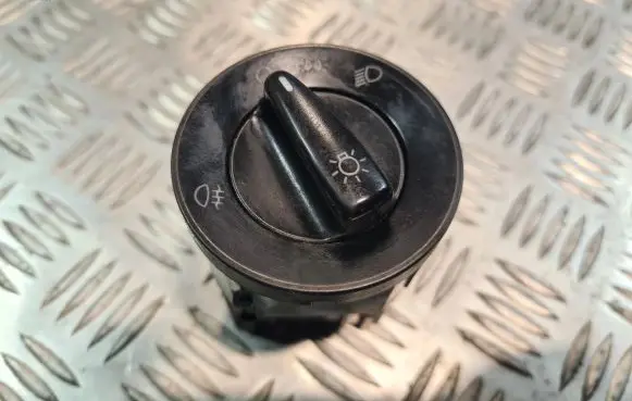 Volkswagen PASSAT B5 Light switch 1C0941531