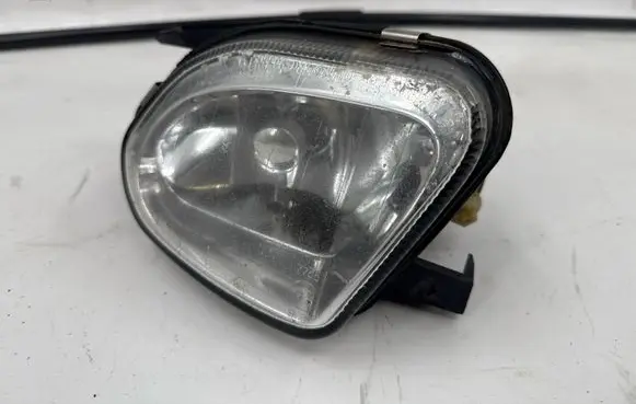 Mercedes-Benz E W211 Front fog light