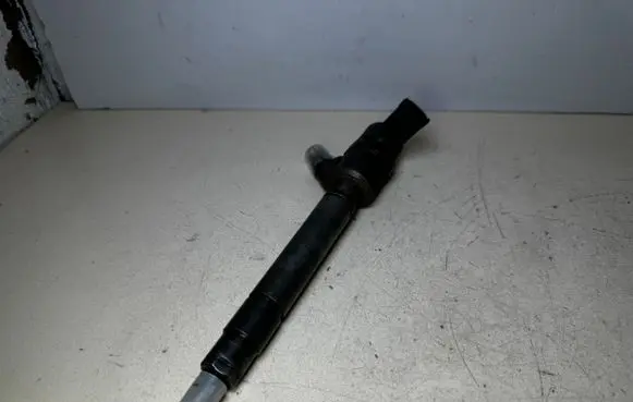 Volvo XC70 Fuel injector 0445110078 8658353