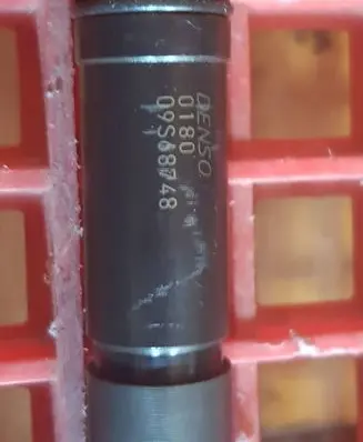 Volvo XC60 Fuel injector 0180 09S68748