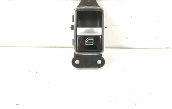Mercedes-Benz S W221 Electric window control switch 2218704579 2218709710