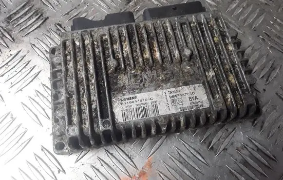 Citroen Xsara Engine control unit/module 9647437680
