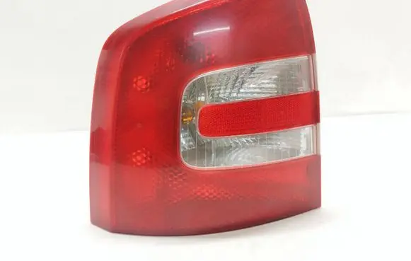 Skoda Octavia Mk2 (1Z) Rear/tail lights 1Z9945095B