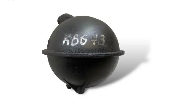 Vacuum air tank