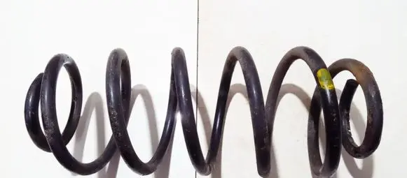 Toyota Yaris Rear coil spring