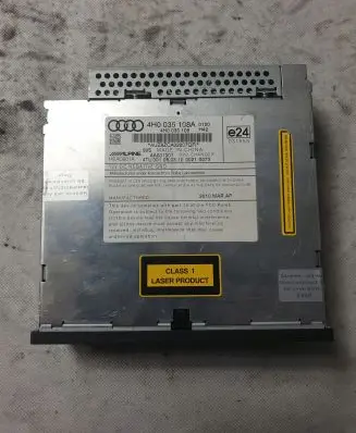 Audi A8 S8 D4 4H CD/DVD changer 4H0035108F