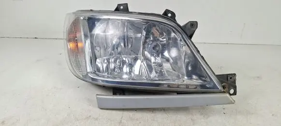 Mercedes-Benz Sprinter W901 W902 W903 W904 Headlight/headlamp A9018202561