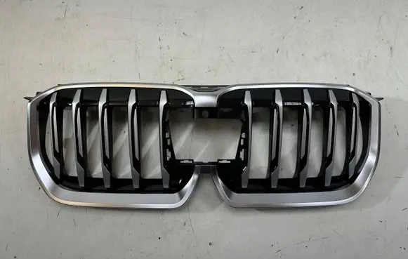 BMW X1 U11 Front bumper upper radiator grill 18517811i