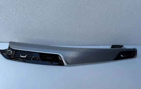 BMW 5 G30 G31 Dash center air vent grill 9329579 09883 26092018