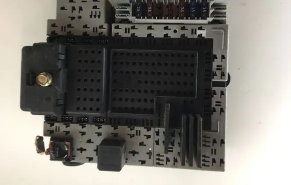 Volvo V70 Fuse box set 9162316 9441582