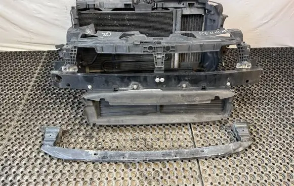Peugeot 508 Radiator support slam panel
